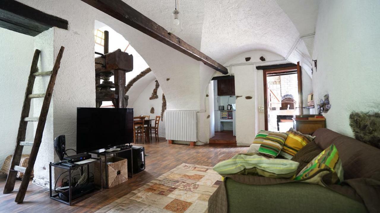 Villa Old Mill Pigna Exterior foto